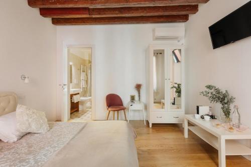 Bianca Cappello House, Venice (photo 11)