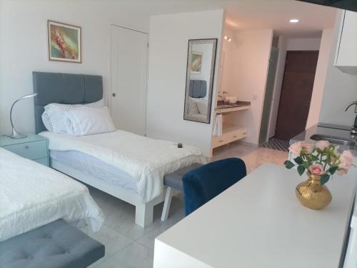 2 bedrooms, 4 beds