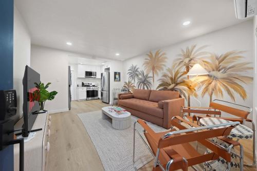 Modern 2BR in Prime Location with Board Games – khách sạn tại Thung lũng Mission