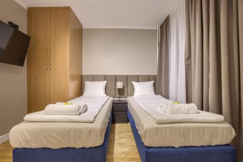 New! Studio with 3 Beds - Easy Access to Airport, City Center & WUM, Warsaw