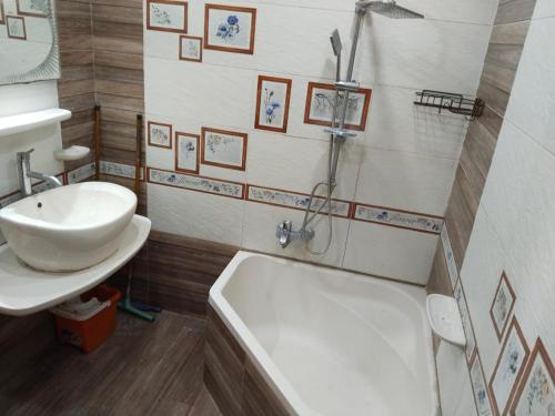 Apartment for rent in alex mahatah alraml alazarita محطه الرمل مكتبه اسكندريه فيو بحر - image 5