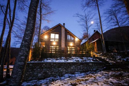Kosova Vacation Rentals Brezovicë (Kosova Vacation Rentals Brezovice) in Prevalle