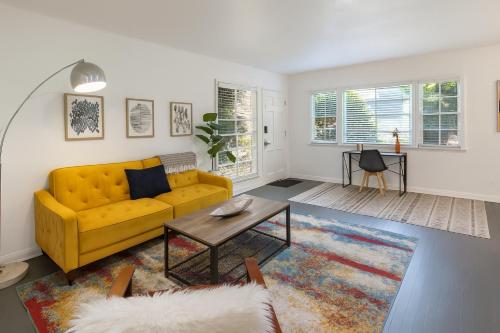 Quaint 1BD 1BA Bungalow, Los Angeles