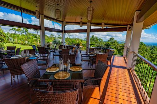 Restaurant, Hotel Sanctuarium Adults Only in La Fortuna