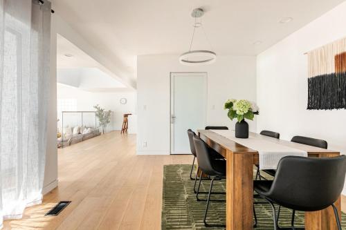 Gorgeous Malibu Retreat with #Instaworthy Ocean Views