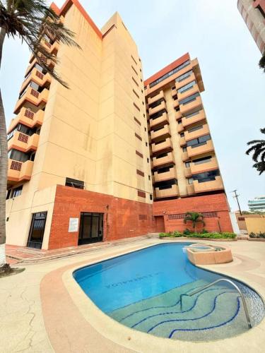 Comodo apartamento en Lecheria con vista al mar near General José Antonio Anzoátegui International Airport