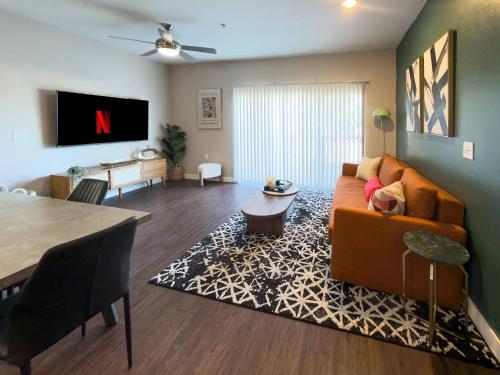 1st Floor 2B2B-Pool, Parking, Gym, 30mnt to Austin