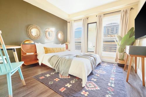 1 queen bed