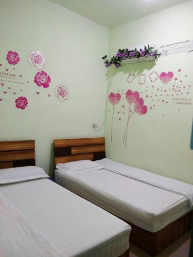 Jiajia Hostel(Close to Airport T3) 1