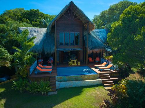Brisa del Mar Oceanfront Luxury vacation rental on Private Estate – khách sạn tại Milton Bight