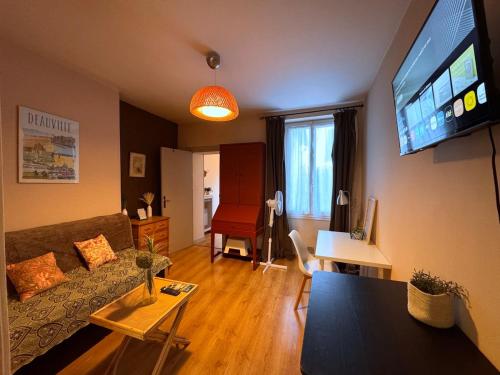 Le Repaire des Sablons 2 Pers 150m place du marche - Location saisonnière - Fontainebleau