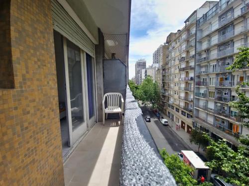 Departamento monoambiente dividido en zona Aldrey