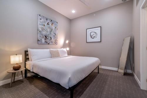 2 bedrooms, 4 beds