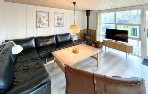 3 Bedroom Amazing Home In Hemmet in Hemmet