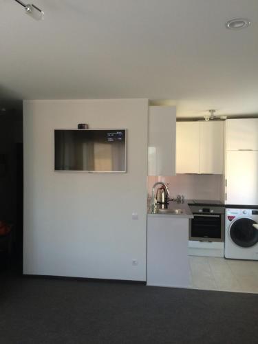 厨房, Valentine's White Lux in 库尔迪加