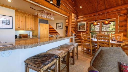 See Forever Residence 103 home in 特柳賴德