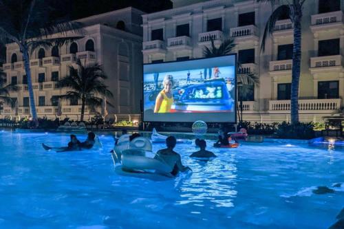 Piscina, HADU Hotel & Café Phu Quoc in Phu Quoc Island