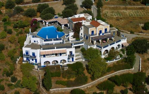  Lefkes Village in Lefkes