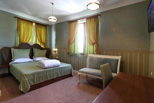 Green Palace Hotel - image 12