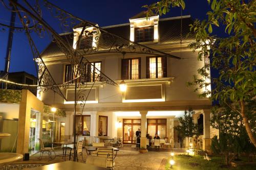 Green Palace Hotel - image 9