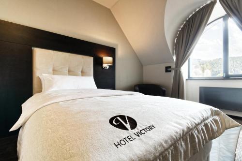 Hotel Victory - image 7