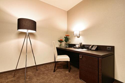 Hotel Victory - image 6