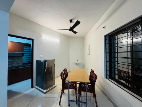 Nayana s City Budget Stay - image 4