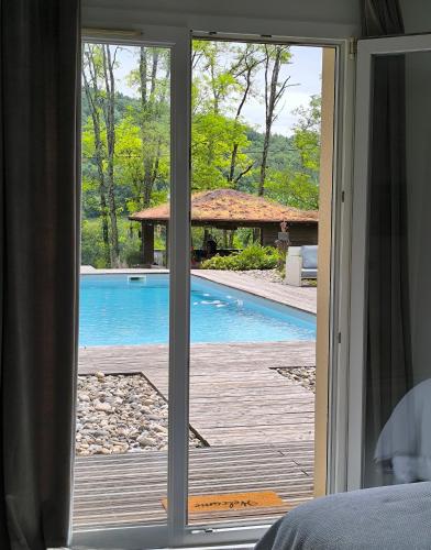 View, Cocon de Verdure Suite avec piscine & lit King Size 2mx2m Table d'Hotes proche Agen Nerac Villeneuve in Prayssas
