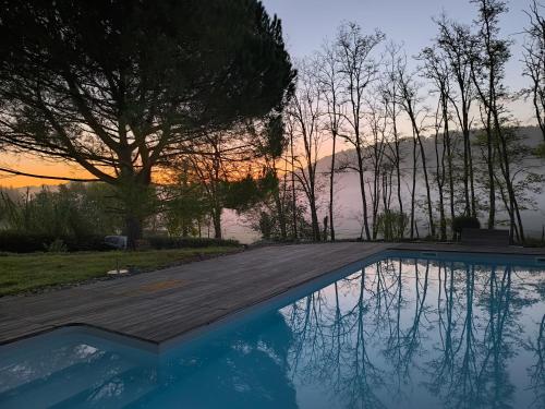 Surrounding environment, Cocon de Verdure Suite avec piscine & lit King Size 2mx2m Table d'Hotes proche Agen Nerac Villeneuve in Prayssas