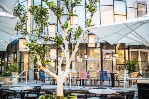 Restoran, 65 Hotel, Rothschild Tel Aviv - an Atlas Boutique Hotel in Pusat Kota Tel Aviv