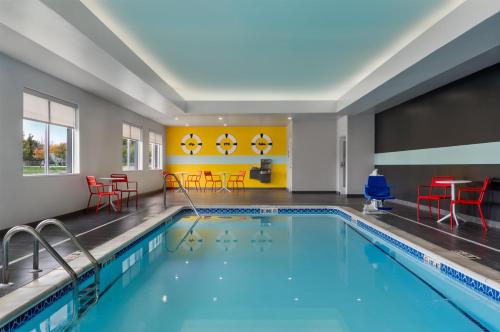 Tru By Hilton Battle Creek - image 3