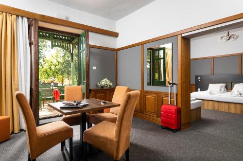 Svájci Lak Panzió - Chambre d'hôtes - Nyíregyháza