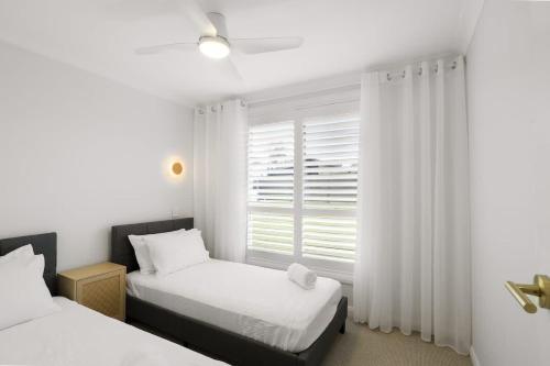 Coastal Luxe on Sandy in Salamander Bay