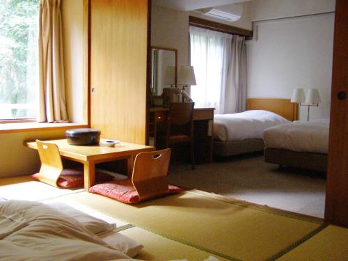Room with Tatami Area - Smoking