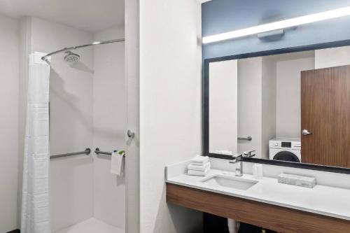 Everhome Suites Bowling Green by Choice Hotels - image 5