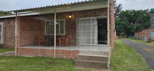 Riverbend Camp Self Catering 2 Bedroom Unit in Kristiana