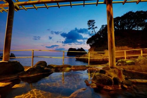 UmibenokakureyuSEIRYU海辺のかくれ湯清流