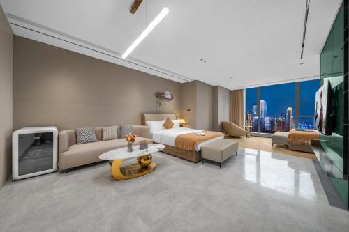 Karry Grand Executive Hotel (Chongqing Guanyinqiao Pedestrian Street Branch) - image 2