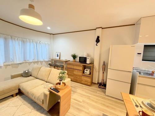 2025全新裝潢 一線直達天王寺 梅田 難波 日本橋 奈良 鶴橋車站3分鐘 有車位 喵居鶴橋包棟民宿