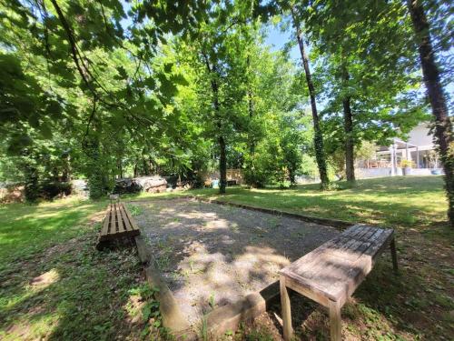 Maison proche commerce, 20 min du Futuroscope in Vouille