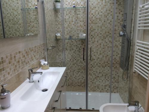 Casa Vacanze Sannazzaro Flat - image 6