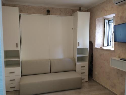 Casa Vacanze Sannazzaro Flat - image 9