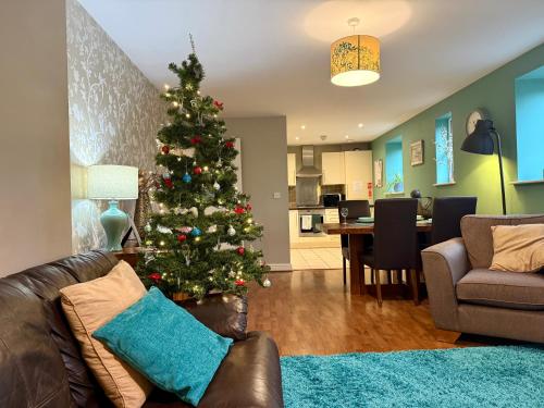 The Orchid-Central Beeston-Private Apartment-SmartTV-Free Wi-Fi-Tram-Parking