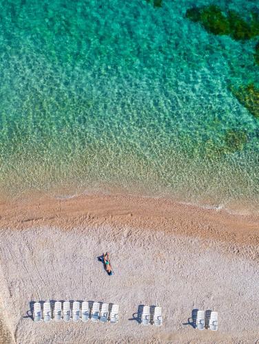 BOOK >> Hotel Waterman Kaktus in Brac Island, Croatia