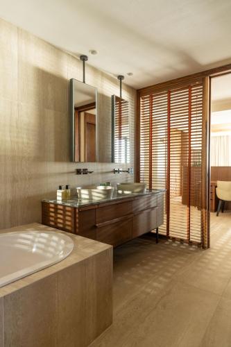 Signature Penthouse by Legend Hill Residences & Spa 4