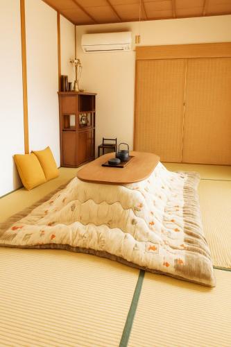 心斎橋から7分 なんばまで1駅 MeenoHome 幸せをひとりじめできる一軒家 空港直通 家族連れに最適な宿