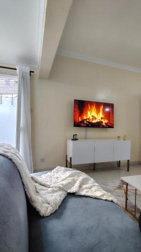 Lauryl Comfy Stays in Kisumu