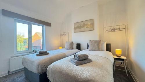3-bedroom Doncaster contractor stay near hospital with free parking in Doncaster