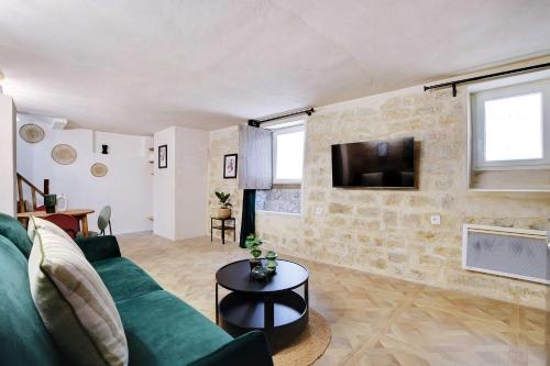 Charming appt- 4P1BR- in the heart of the Marais - image 9