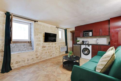 Charming appt- 4P1BR- in the heart of the Marais - image 8